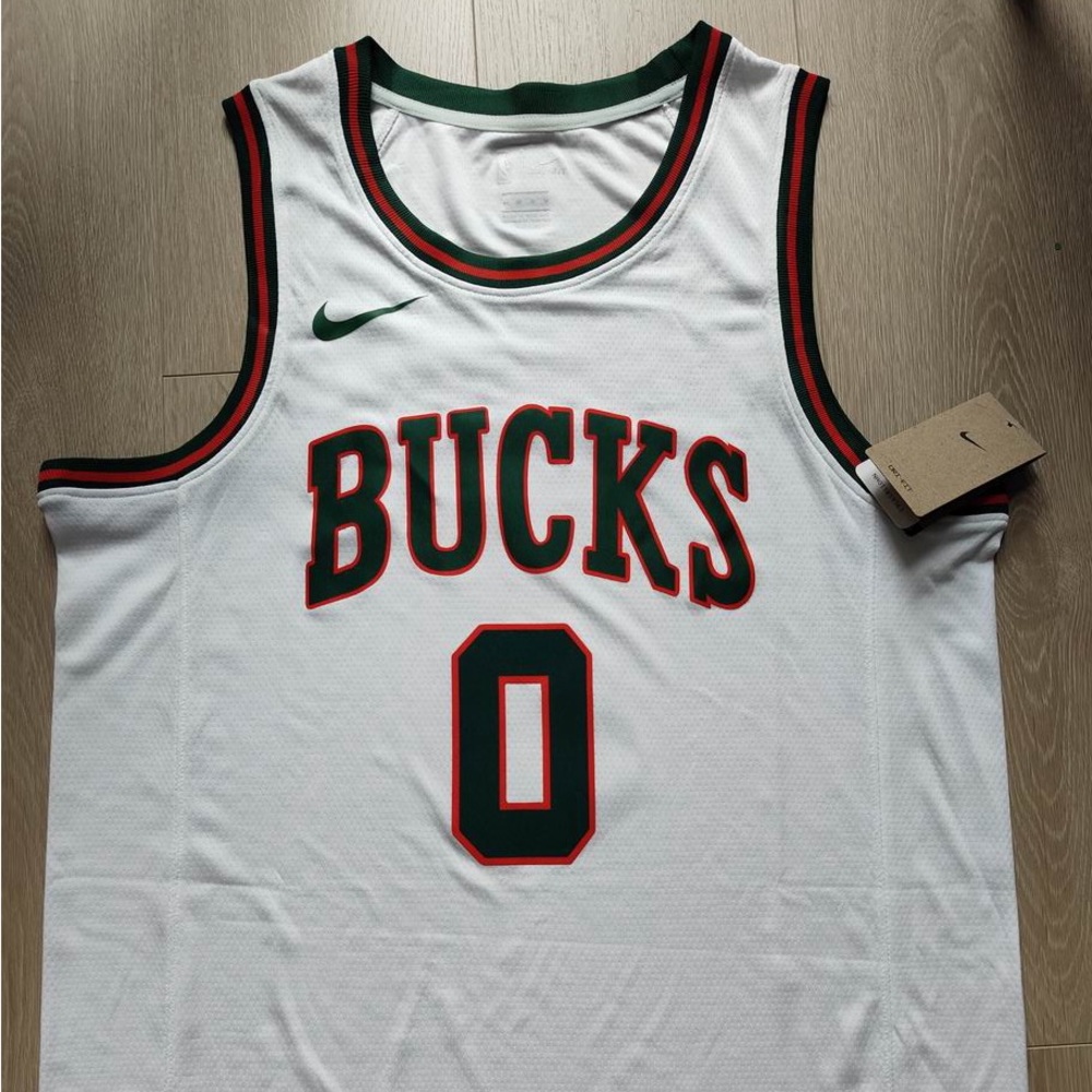 Milwaukee Bucks Damian Lillard Nike 2023/24 Swingman Jersey Icon Edition Sz M
